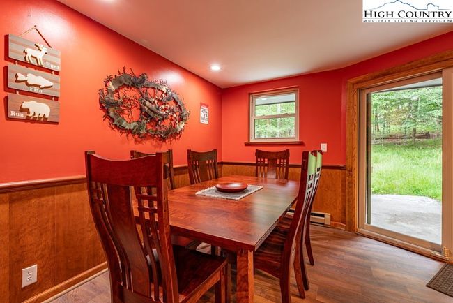 103 Raven Rd, House other with 3 bedrooms, 2 bathrooms and null parking in Beech Mountain NC | Image 20