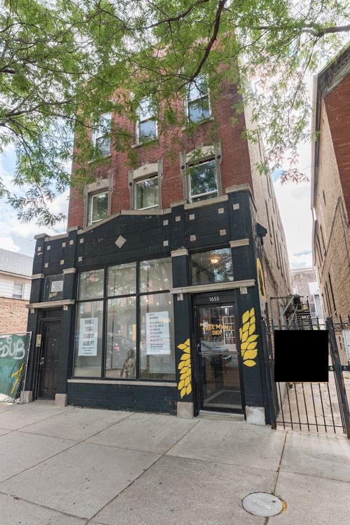 ch-1655 Division St, Chicago, IL, 60622-3802 | Card Image