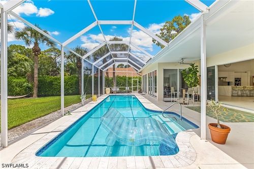 2205 Noble Ct, NAPLES, FL, 34110-1023 | Card Image