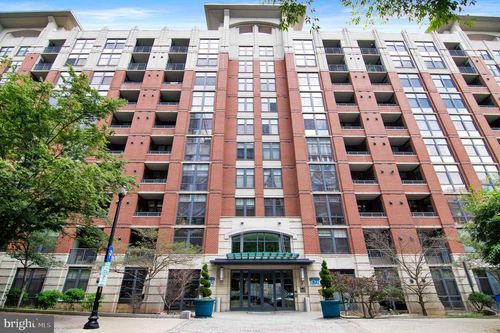 apt-109-1021 N Garfield St, ARLINGTON, VA, 22201-2549 | Card Image
