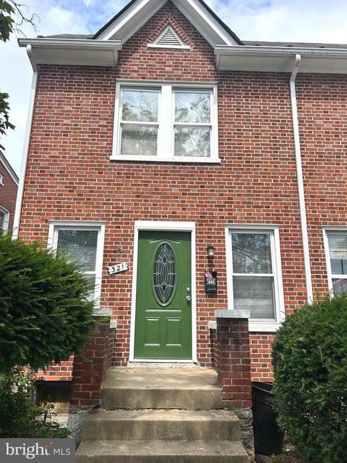 321 N Pleasant Valley Rd, WINCHESTER, VA, 22601-5607 | Card Image