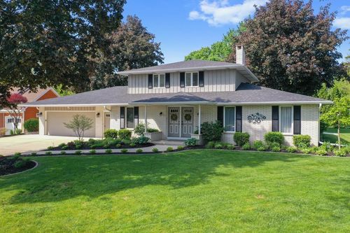 230 Arbor Lane, ALLOUEZ, WI, 54301 | Card Image