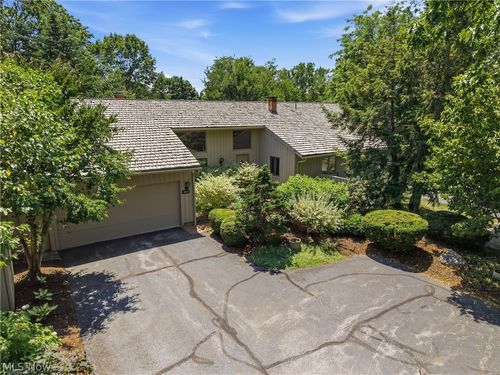 483 Concord Downs Lane, Aurora, OH, 44202 | Card Image