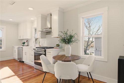 apt-1-85 Bay View Ave, Bristol, RI, 02809-3442 | Card Image