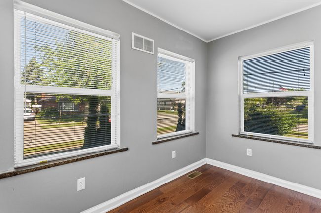 UNIT1-MAIN-LEVEL - 4205 18 Th St, Home with 2 bedrooms, 1 bathrooms and null parking in Wyandotte MI | Image 15