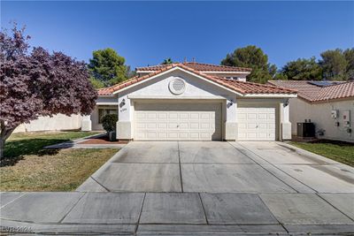 6086 Shadow Oak Drive, House other with 3 bedrooms, 3 bathrooms and null parking in North Las Vegas NV | Image 1