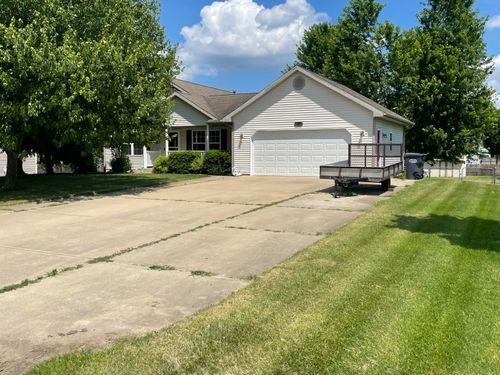 51999 Brachetto St, Paw Paw, MI, 49079-1862 | Card Image