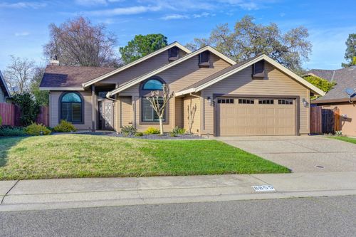 8855 Glori Dawn Dr, Orangevale, CA, 95662-4555 | Card Image