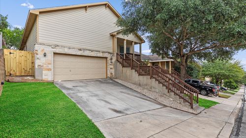 6730 Nora Vista Way, San Antonio, TX, 78233-5478 | Card Image