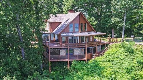 995 Mining Gap Trl, Young Harris, GA, 30582-2323 | Card Image