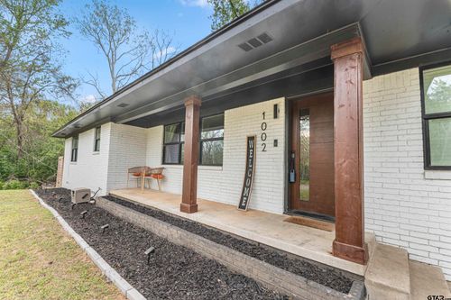 1002 W Reagan St, Palestine, TX, 75801 | Card Image