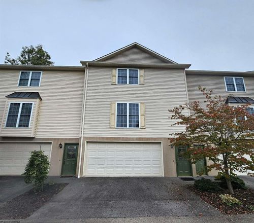 92 Clear Spring Dr, Morgantown, WV, 26508-3201 | Card Image