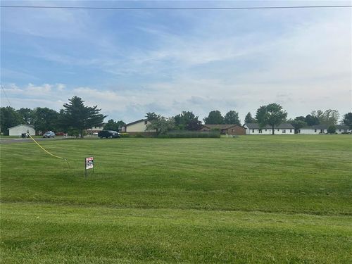 800 Southgate Dr, Freeburg, IL, 62243-1550 | Card Image