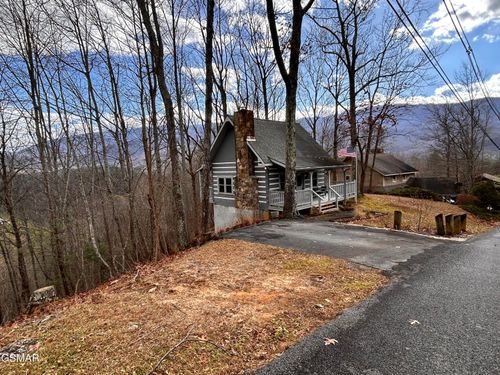 536 Deer Path Lane, Gatlinburg, TN, 37738 | Card Image