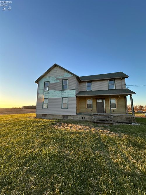 4504 N State Route 53, Fremont, OH, 43420-9325 | Card Image