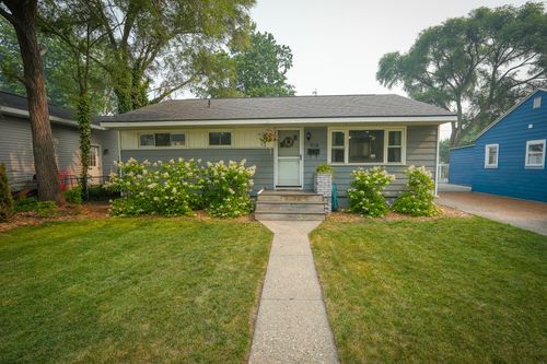 918 Post Rd, Muskegon, MI, 49441-4046 | Card Image