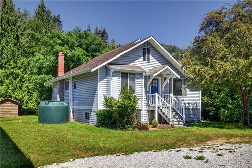 2401 Fulford-Ganges Rd, Salt Spring Island, BC, V8K1Z4 | Card Image