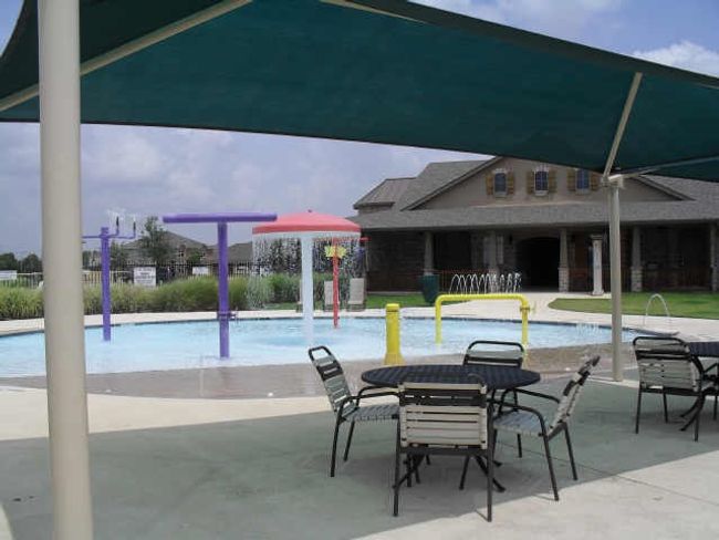 704 Calender Ct, House other with 4 bedrooms, 2 bathrooms and null parking in Fort Worth TX | Image 16