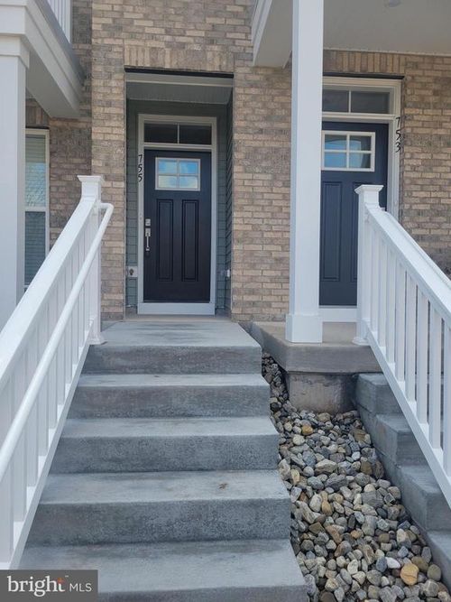 755 Platinum Dr, Phoenixville, PA, 19460-1502 | Card Image