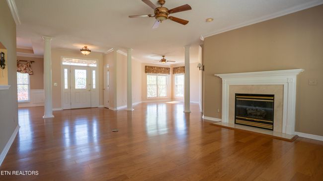 304 Chuniloti Cir, House other with 3 bedrooms, 3 bathrooms and null parking in Loudon TN | Image 19