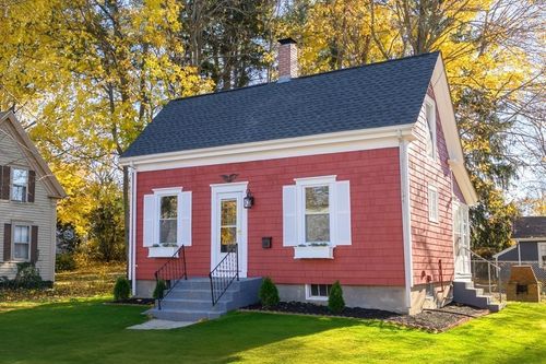 9 Bank St, Abington, MA, 02351-1901 | Card Image