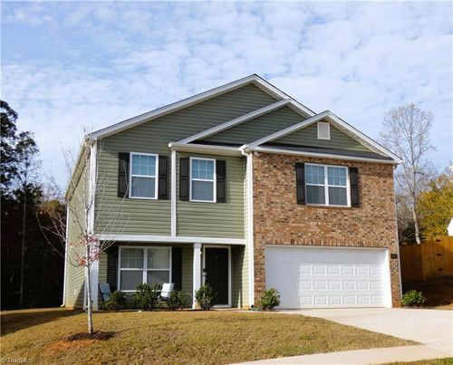 6801 Capstone Ct, Rural Hall, NC, 27045-9952 | Card Image