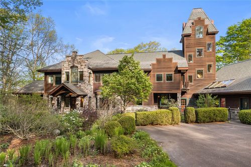 92 Genung Cir, Ithaca, NY, 14850-8716 | Card Image