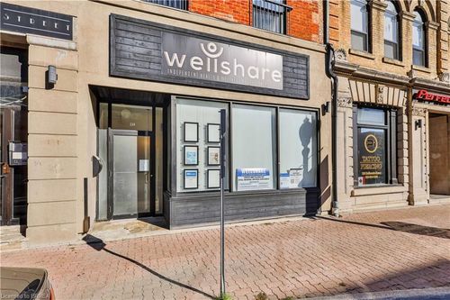 134 Dalhousie St, Brantford, ON, N3T2J3 | Card Image