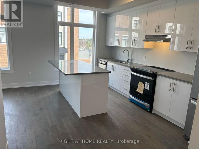 U228 - 9570 N Islington Avenue W, Townhouse with 2 bedrooms, 3 bathrooms and 2 parking in Vaughan (Sonoma Heights) ON | Image 9