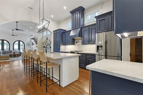 unit-b-1529 Beall St, Houston, TX, 77008-3578 | Card Image