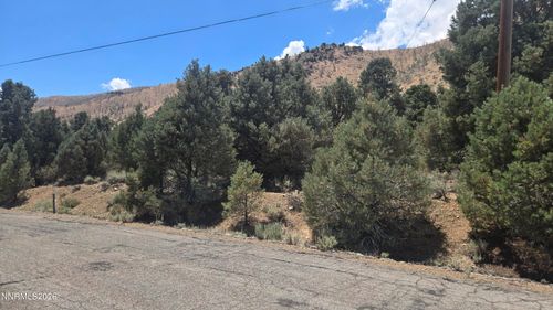 1548 Moss Cir, Gardnerville, NV, 89410-7010 | Card Image