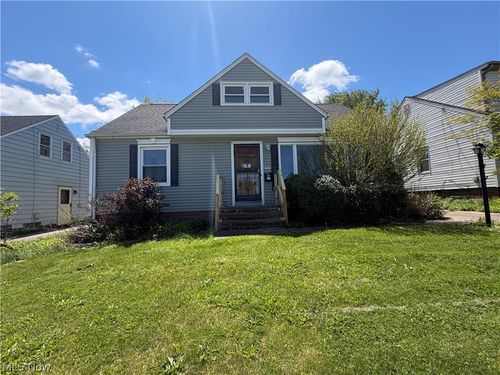 9316 Alexander Rd, Garfield Heights, OH, 44125-2132 | Card Image