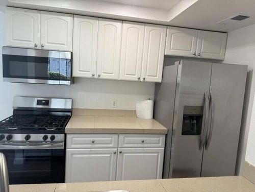 45 Lakeview Cir, Cathedral City, CA, 92234-6056 | Card Image