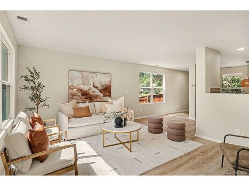 864 Mockingbird Ln, Brighton, CO, 80601-7353 | Card Image