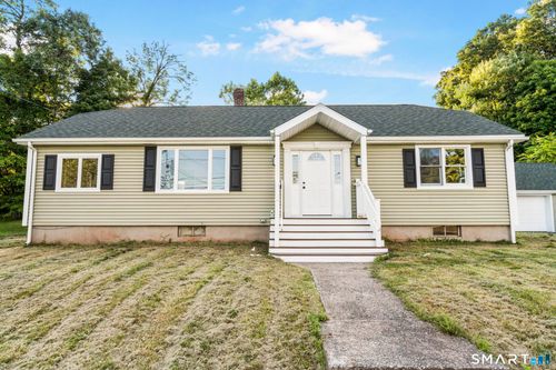 8 North Ln, Wallingford, CT, 06492-1729 | Card Image