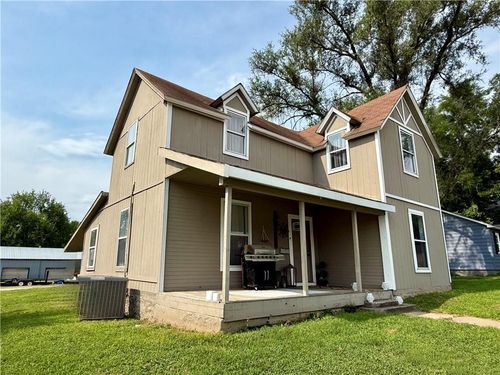 419 W Main St, Richmond, MO, 64085-1349 | Card Image