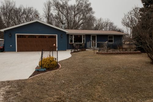 415 Sunnyslope Dr, Varna, IL, 61375-9417 | Card Image