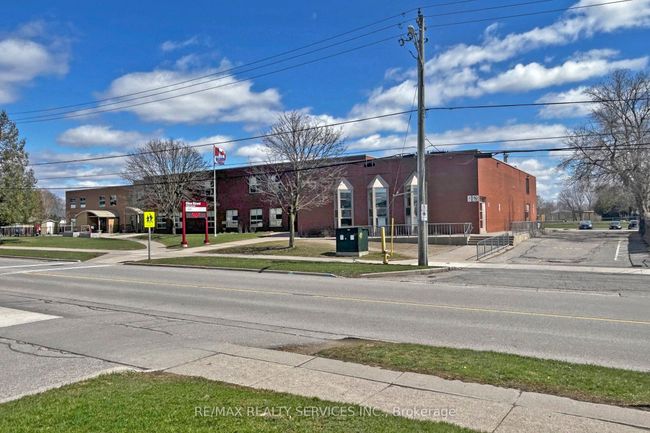 37 - 960 Glen St, Condo with 3 bedrooms, 2 bathrooms and 1 parking in Oshawa ON | Image 32