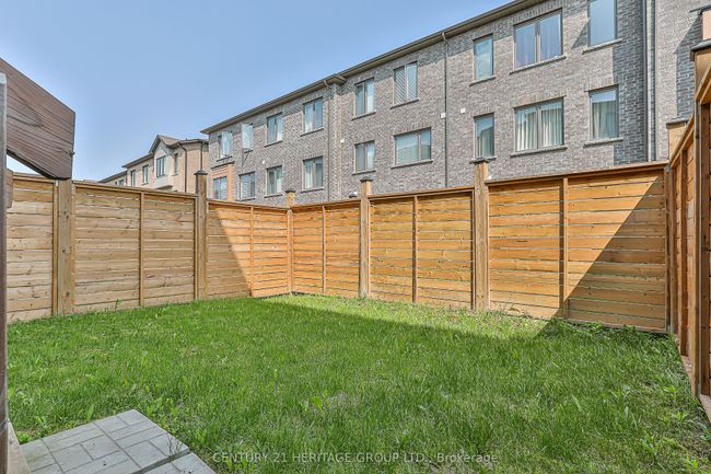 20 Vantage Loop, House attached with 4 bedrooms, 4 bathrooms and 2 parking in Newmarket ON | Image 30