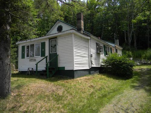 14 Winter St, Northumberland, NH, 03582-4528 | Card Image