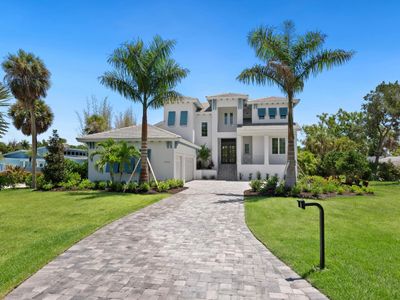 5910 Gulf Of Mexico Drive, House other with 5 bedrooms, 4 bathrooms and null parking in Longboat Key FL | Image 1