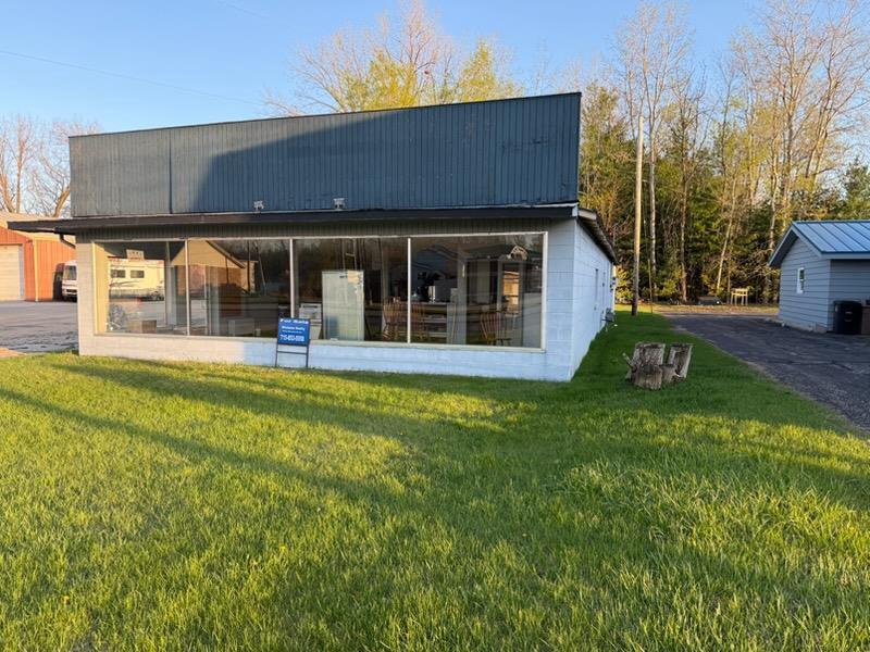 1422 E Green Bay St, Shawano, WI 54166