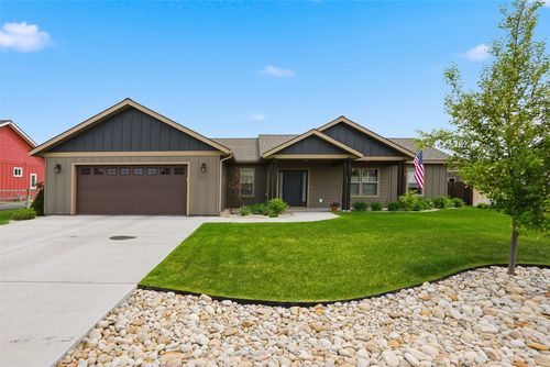 138 Farm Land Ln, Corvallis, MT, 59828-2502 | Card Image