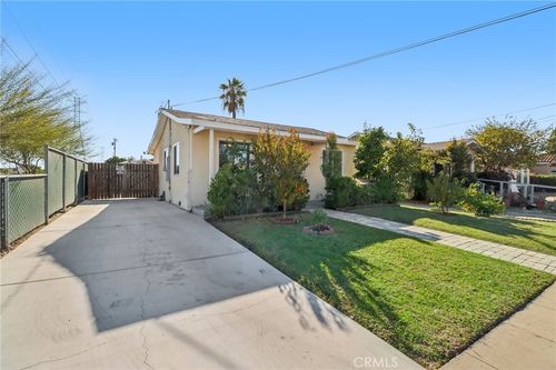 3424 Grand Ave, Huntington Park, CA, 90255-6236 | Card Image