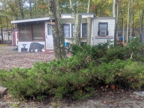 117 Woodpecker Ln, Shohola, PA, 18458-3108 | Card Image