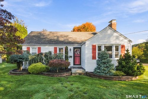 132 Cheney Ln, Newington, CT, 06111-3114 | Card Image