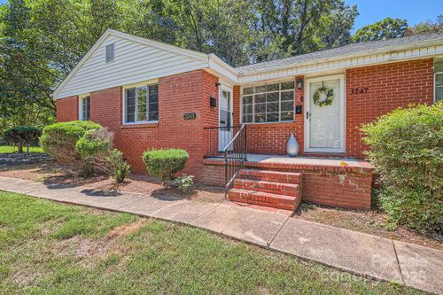 3245 Minnesota Rd, Charlotte, NC, 28208-3838 | Card Image