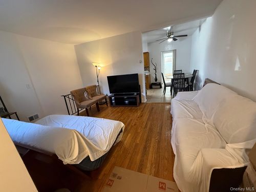 30 Elissa Ln, Yonkers, NY, 10710-1804 | Card Image