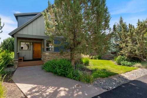 222 Presidio Park Ln, Redmond, OR, 97756-7457 | Card Image