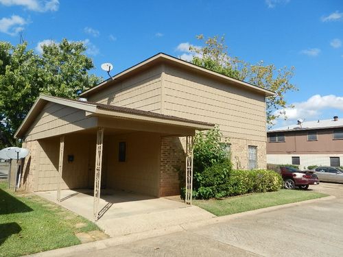 203 Bourbon St, Bossier City, LA, 71112-2211 | Card Image